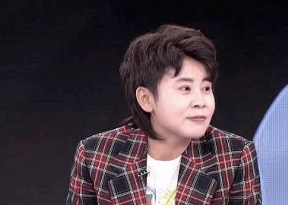 解说冬奥会高亭宇,冬奥高亭宇旗手