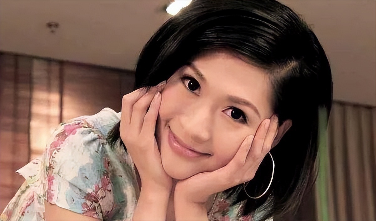 冯小刚恋上女主播,知名女主持与冯小刚