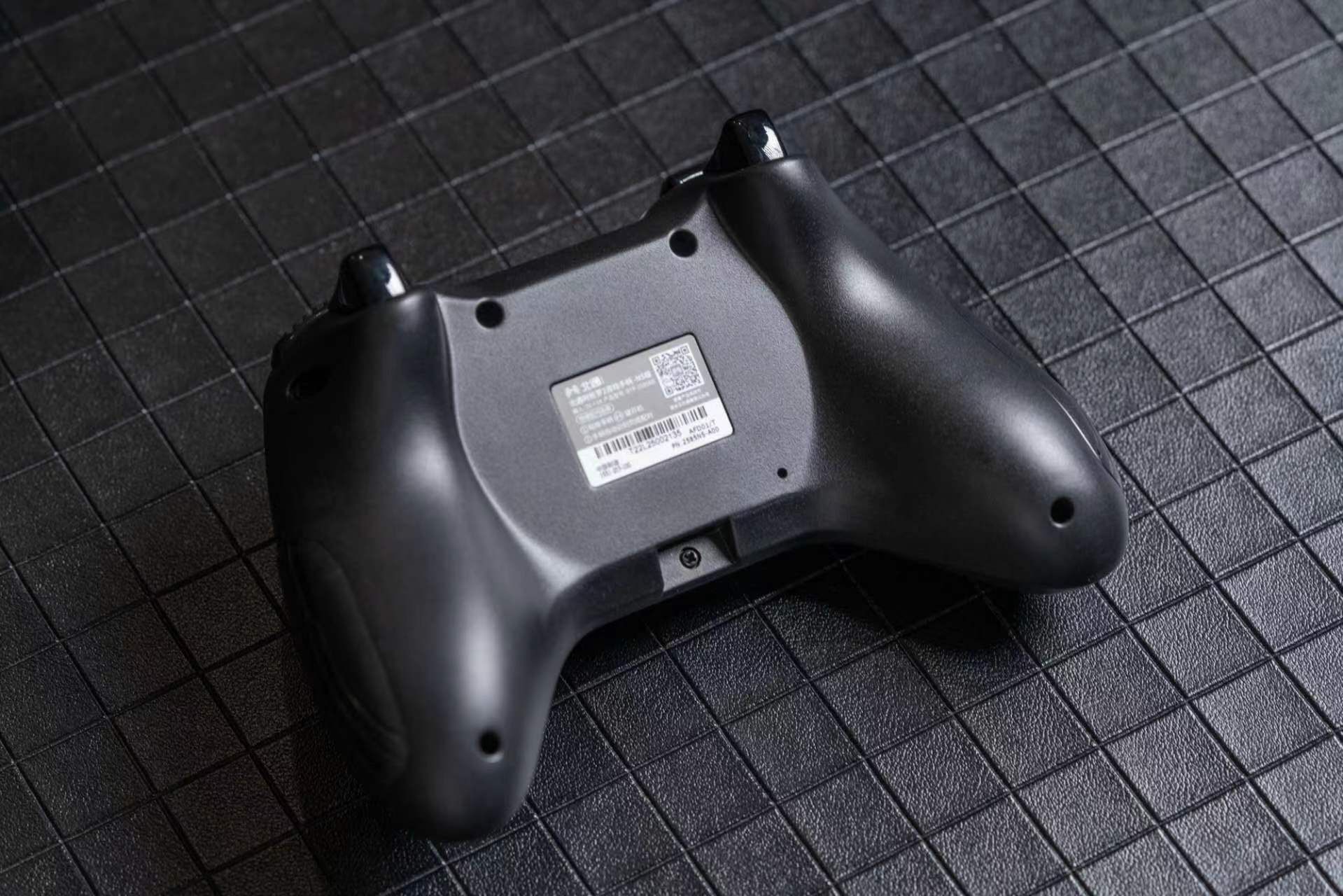 switchpro手柄国产平替雷神,switchpro手柄和北通阿修罗