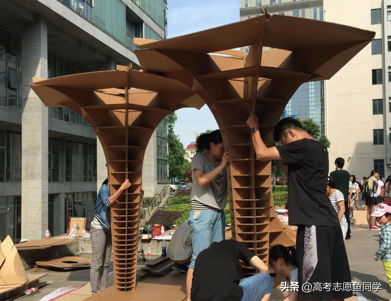 理科男生前景最好的十大理科专业,理科生300至400分可选热门专业