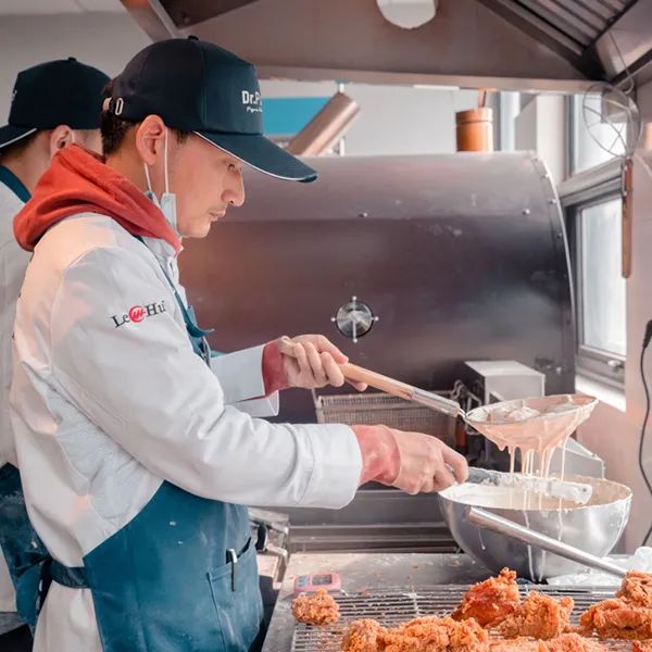 5种方法教你做出最美味炸鸡视频,如何做超级美味的炸鸡