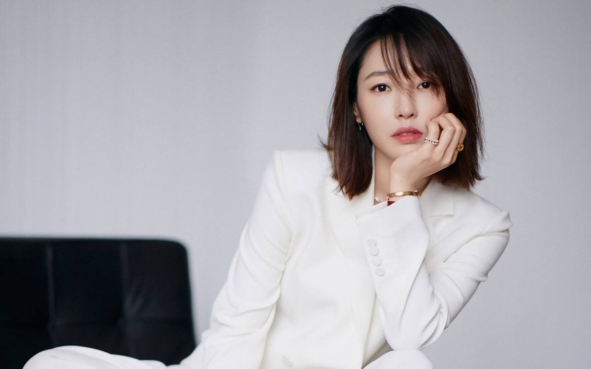 白百何陈羽凡公开离婚5年后，她带儿子改嫁导演，他却落魄无比