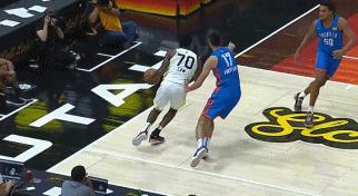 霍姆格伦首秀雷霆轻取公牛,87霍姆格伦夏联首秀砍下23分