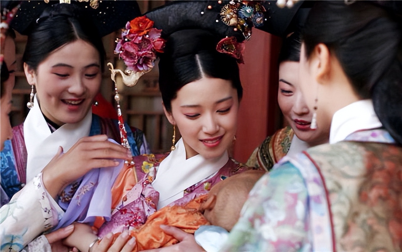 清朝一个皇帝一个白月光,大清12帝分别是谁