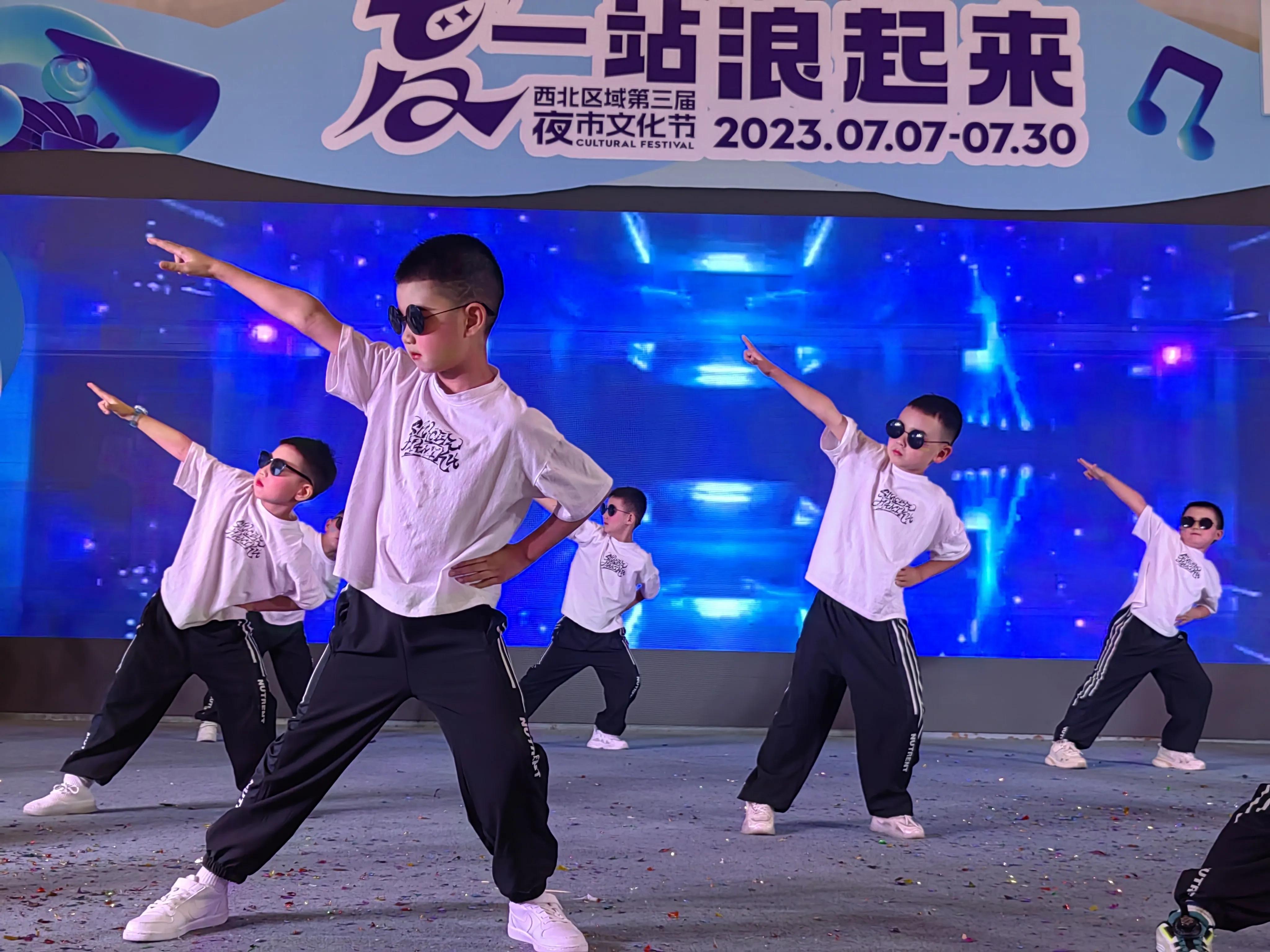 乘风破浪扬帆远航领航新时代,乘风破浪扬帆起航主题教育