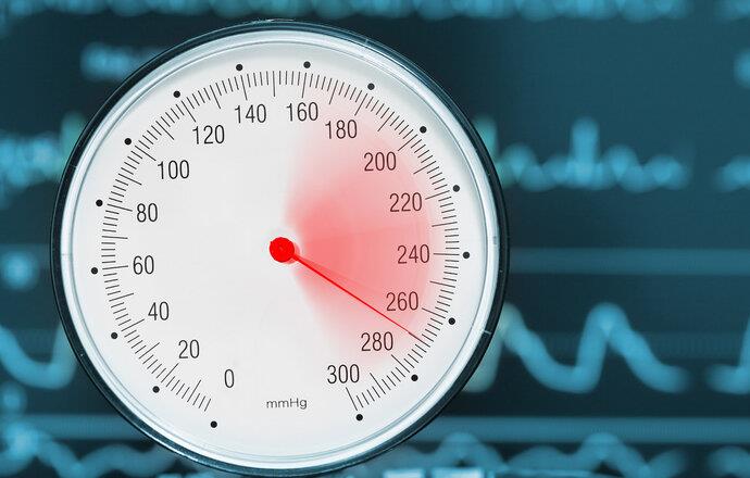 黄大叔：药物治疗“三高”无效，保健品也成*局骗**？