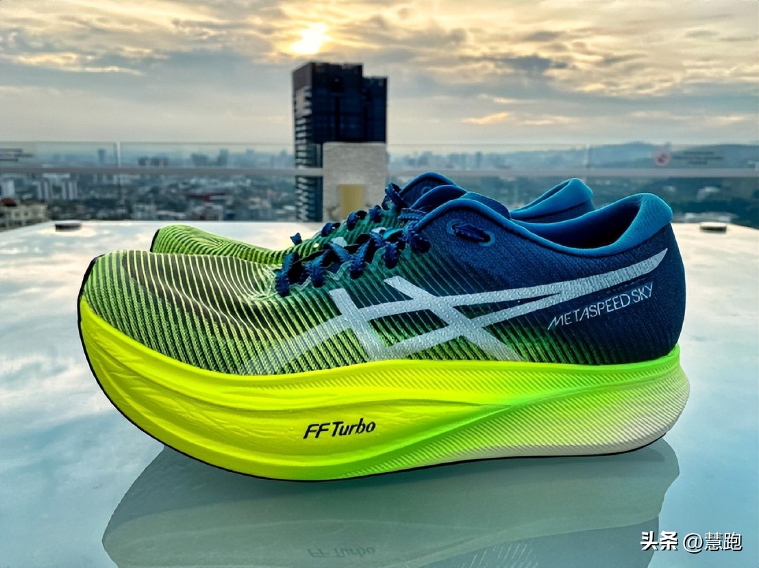 亚瑟士跑鞋推荐前十名性价比高,亚瑟士2022新款