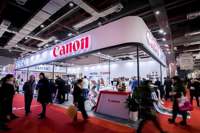 佳能尼康徕卡,佳能索尼尼康徕卡