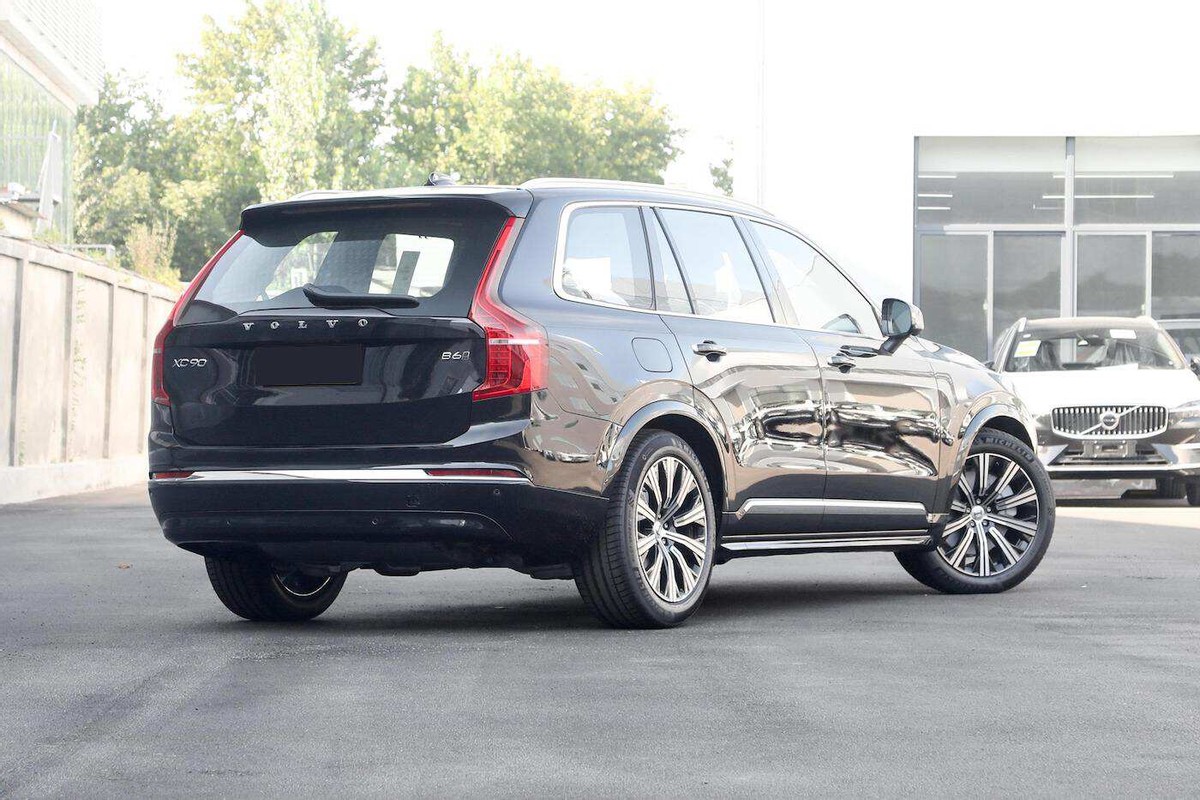 沃尔沃发布了新款xc90的官图,爱信8at沃尔沃xc90