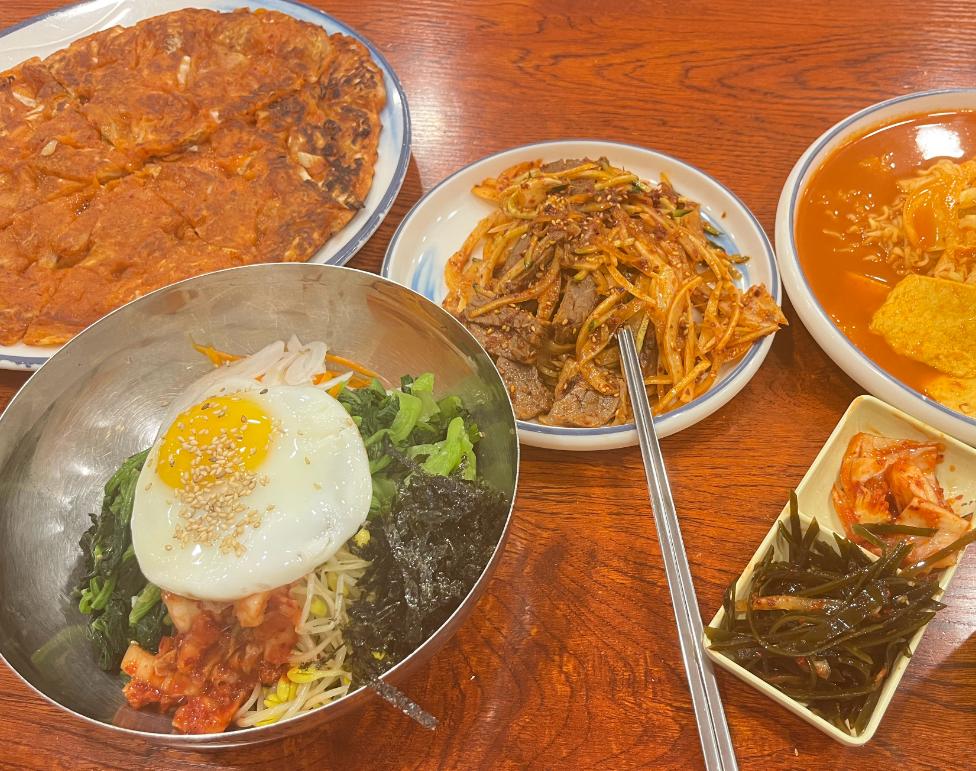 韩国国宴真的全是泡菜吗,为什么韩国要把泡菜升级到国宴