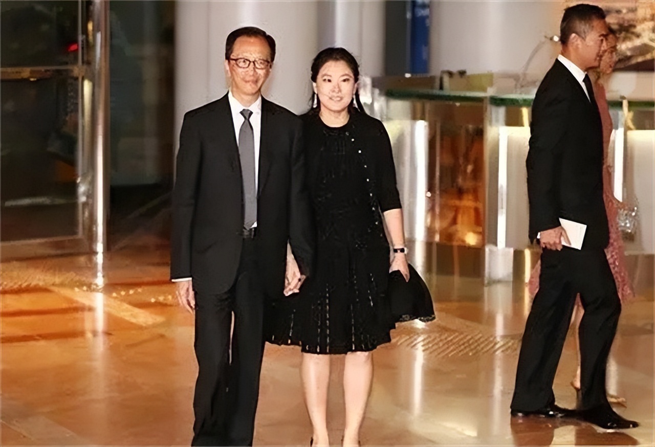 香港财神爷梁锦松与伏明霞的爱情故事