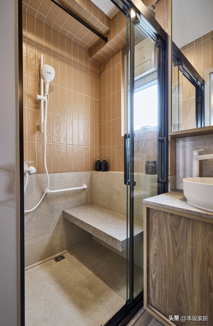 香港年轻人改造小蜗居,香港改造小蜗居