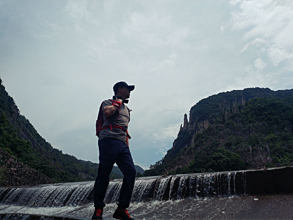 为专业而设计：OUNCE遨游仕始林蜥攀爬接近鞋