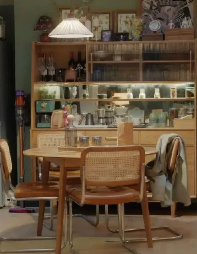 “小敏家”美上热搜,国产剧里的人们都不会为买房发愁吗?