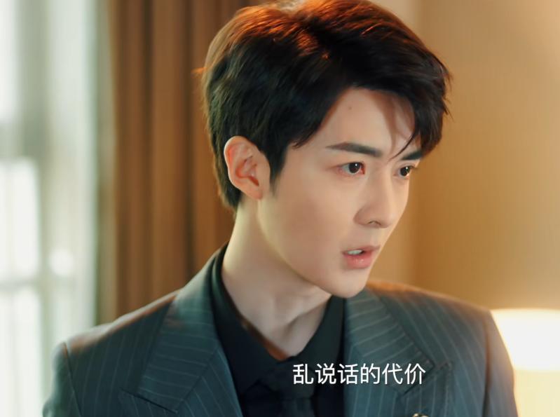 《夜色倾心》播6集口碑大爆,甜宠又爆笑,鹅厂又甩出硬核王炸剧