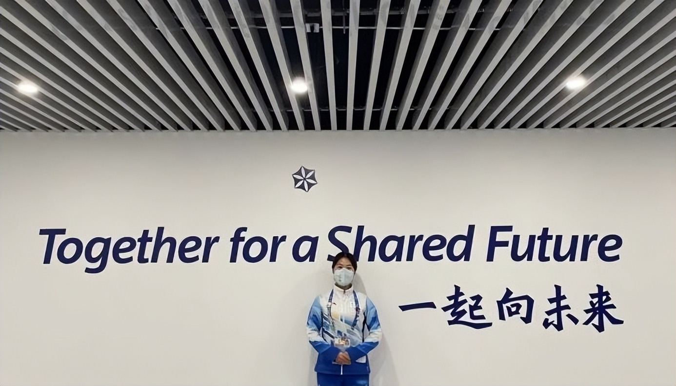 火了!北京“00后”女学霸:斩获重磅赛事金奖,驻村创业,获多家媒体报道!