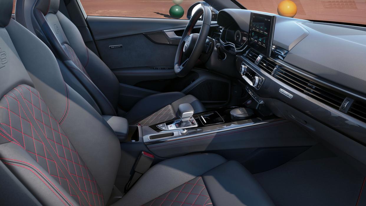 新能源车电池成本多少钱一度电,首批新能源汽车电池迎来退役潮