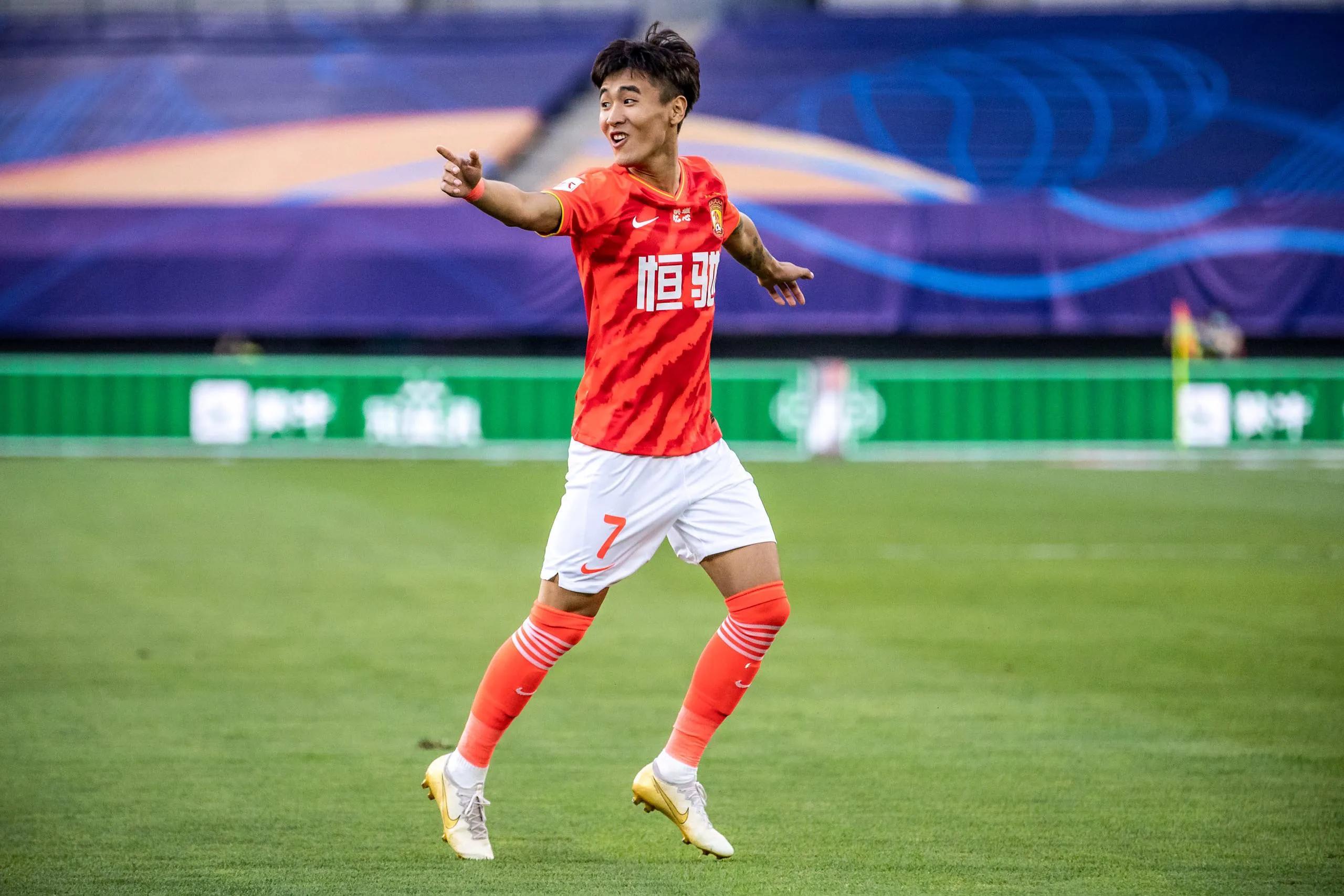 世界足坛十大超级巨星,世界足坛十大明星