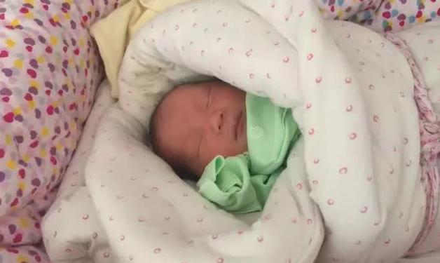 小腿巨粗的女孩,河南女子患病腿粗如大象