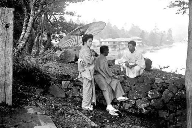 “私”小说鼻祖《棉被》：露骨地描写，大胆地暴露，私在何处？