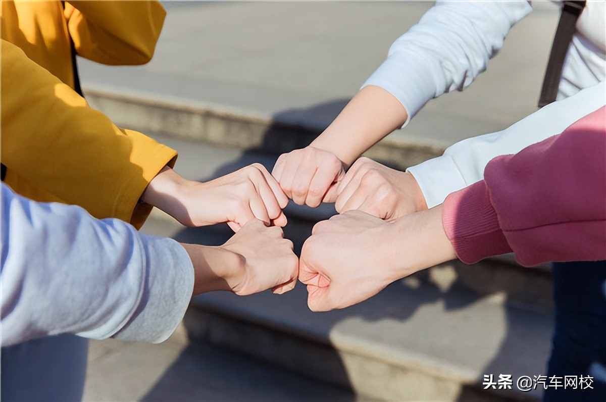 二手车行业生意惨淡怎么办,二手车生意真实讲解