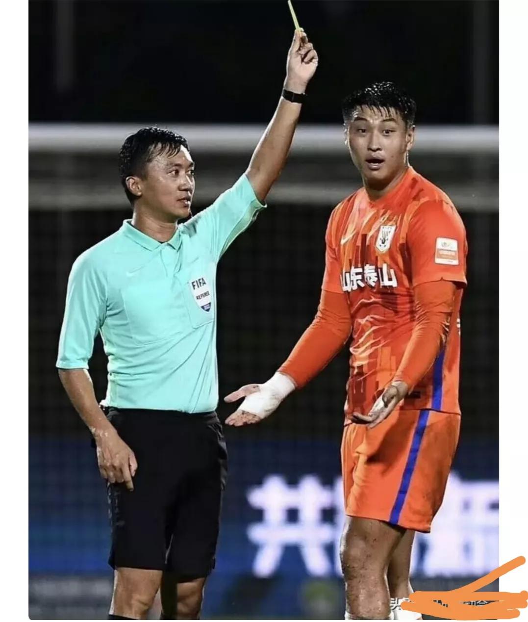 一杯水10块办联赛挺赚钱，泰山要换个活法，说好的佩雷拉呢