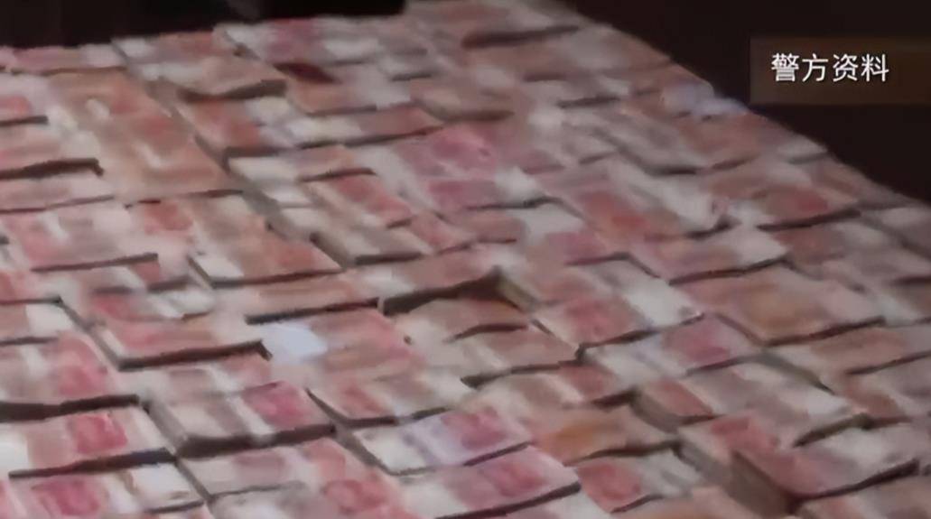 小伙发现彩票规律80亿,28岁小伙靠彩票一年80亿