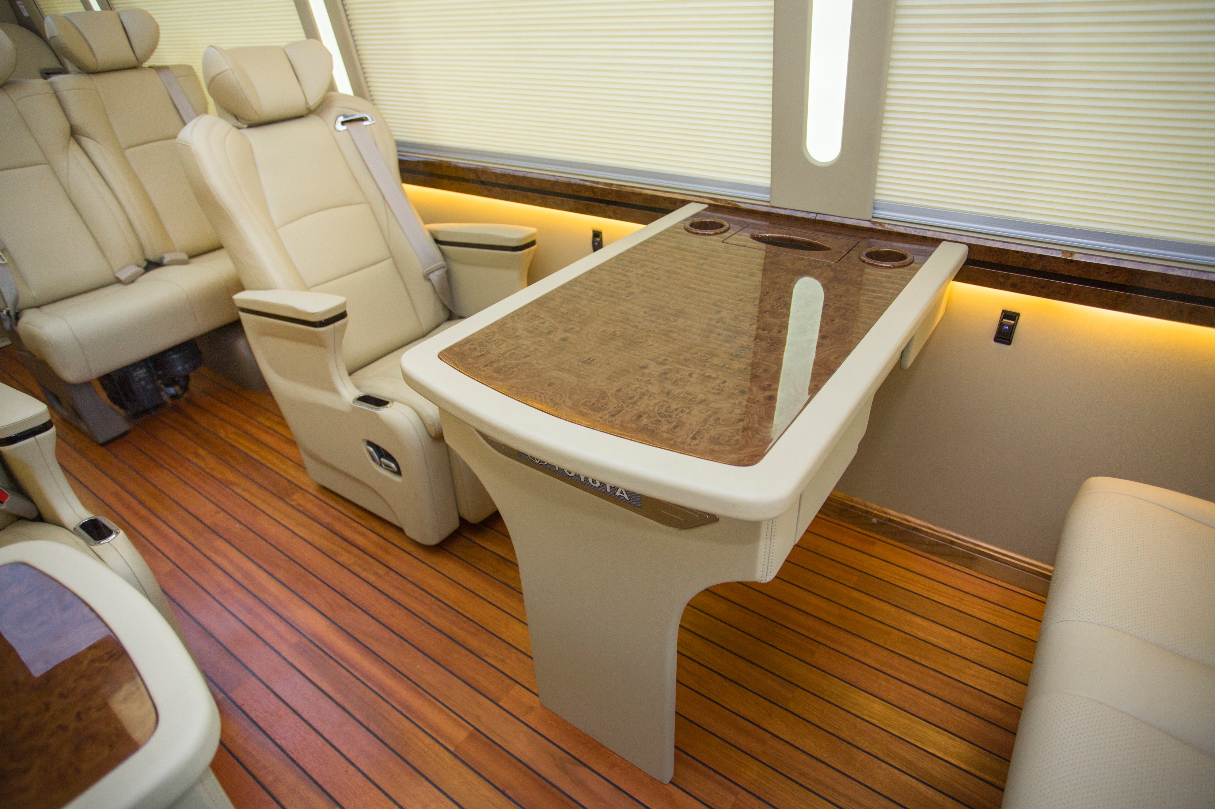 丰田的考斯特,丰田考斯特舒适性怎么样