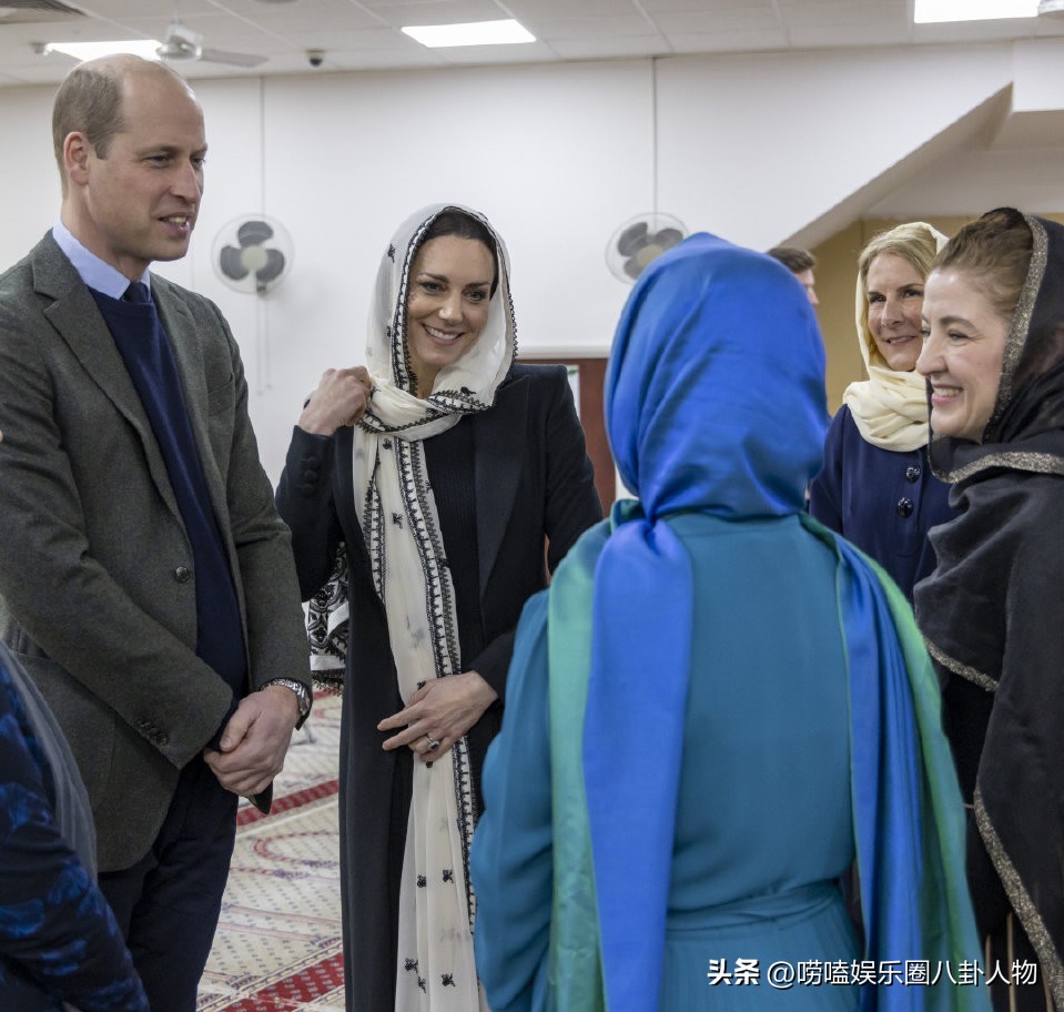 凯特慰问群众,凯特英国王室反应