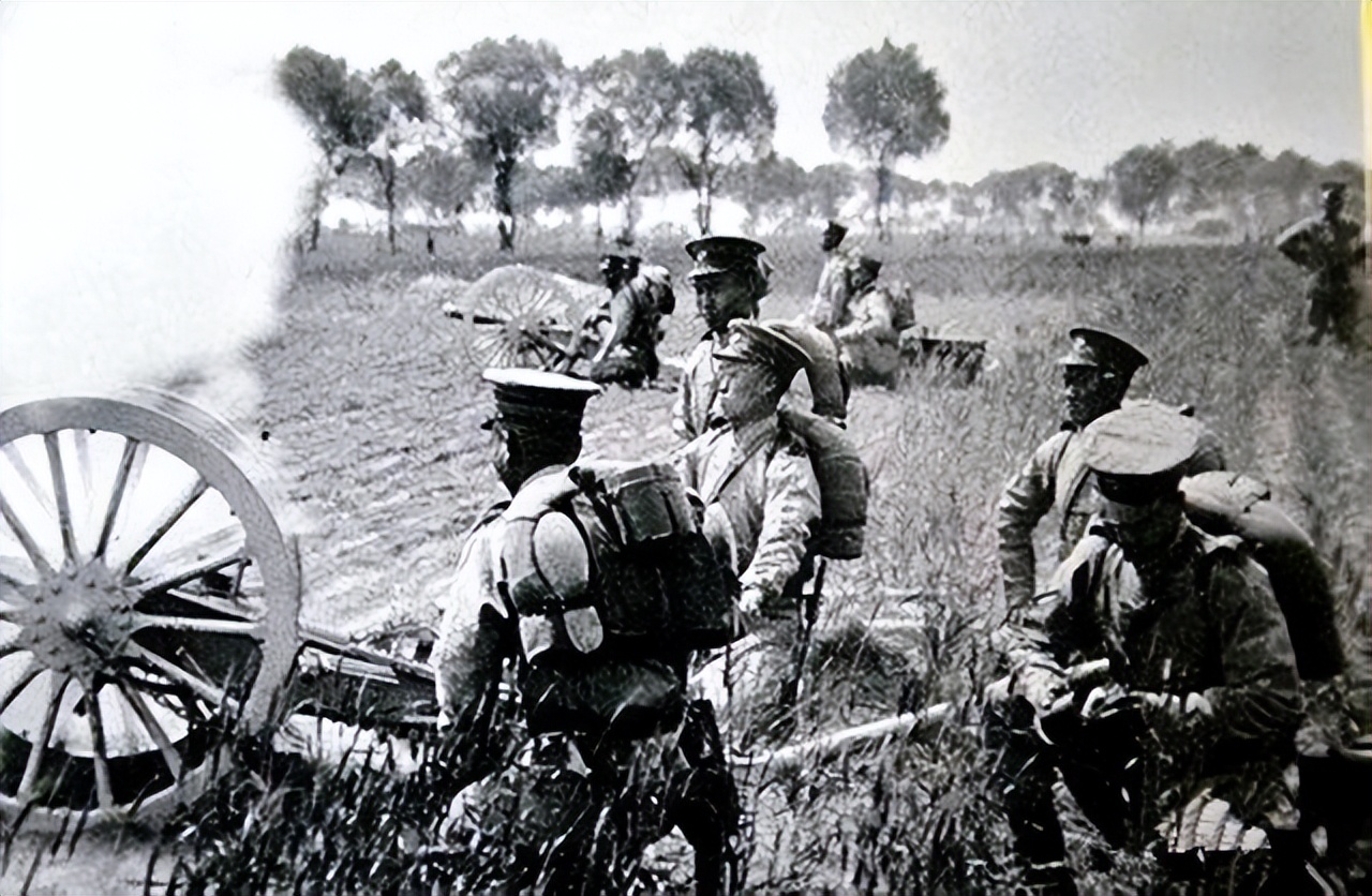 八路军6个师长只有他没成为元帅，晚年担任副主席，儿子是将军