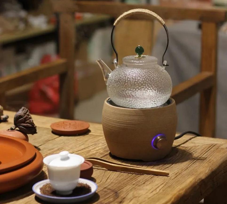什么煮茶壶好看又实用,银壶茶席搭配什么茶具好看