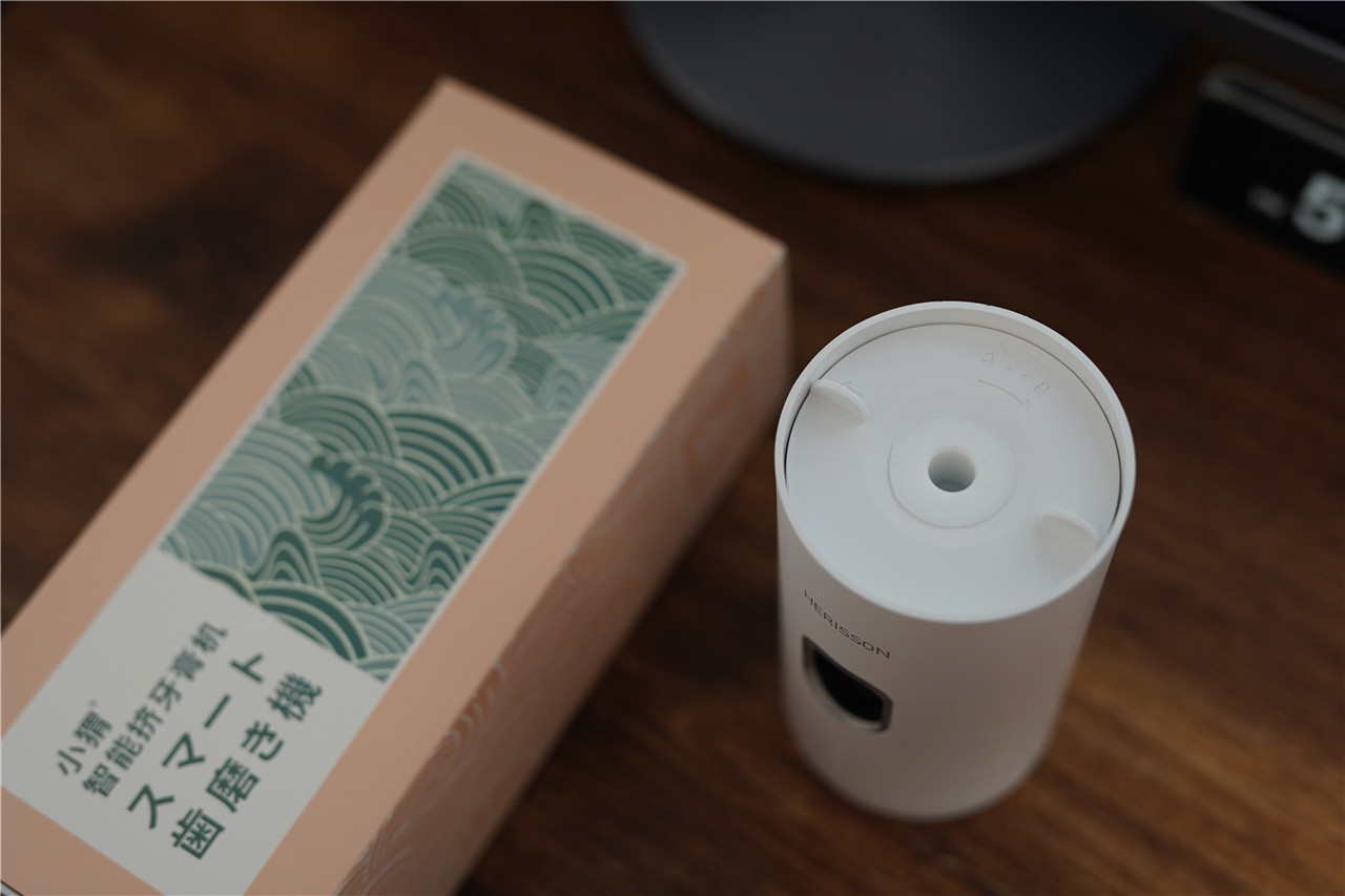 智能牙刷消毒器自动挤牙膏,智能牙刷牙膏消毒器