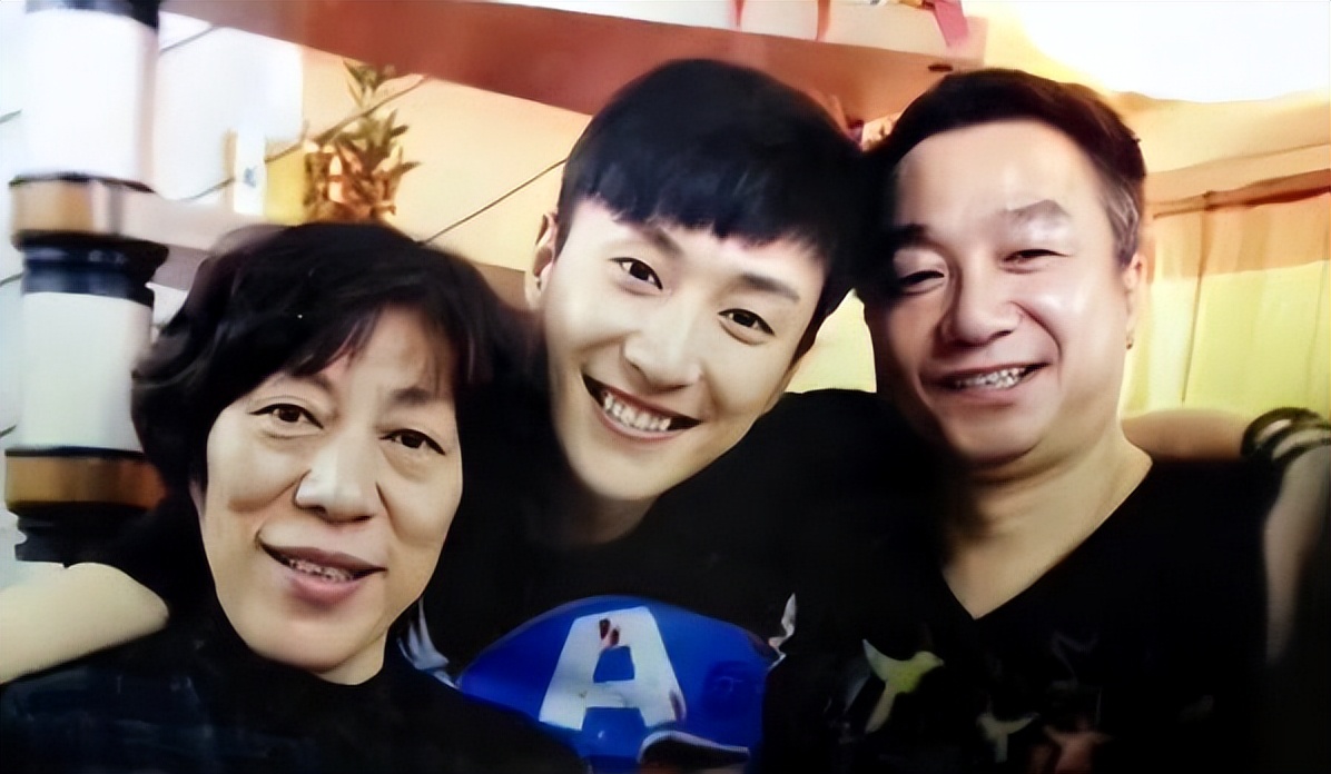 乔任梁去世明星发微博悼念,乔任梁去世哪些明星微博悼念