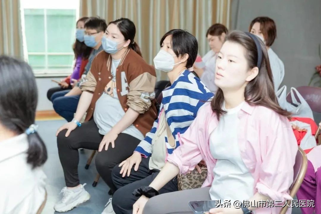 孕妇课堂舞蹈环节,孕妇学校互动舞蹈