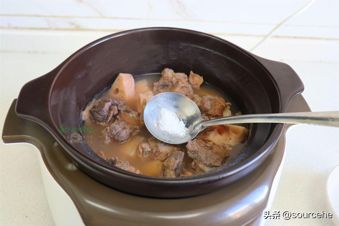 砂锅炖莲藕海带排骨汤的做法,高压锅炖莲藕排骨汤的家常做法