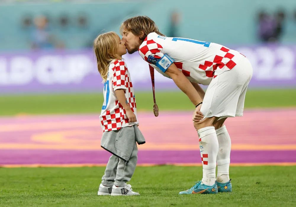 克罗地亚夺得世界杯季军颁奖典礼,克罗地亚完美落幕