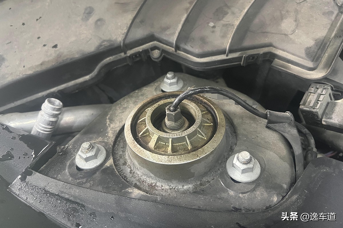 48万买的二手保时捷718，网友：电动座椅都没有，玩呢？