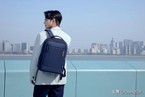 双肩包美式旅游,美旅福伴双肩包