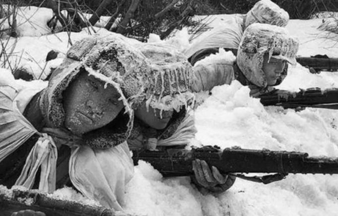 56年朱彦夫回乡后，母亲见他身体残缺吓一跳：让国家来照顾你吧