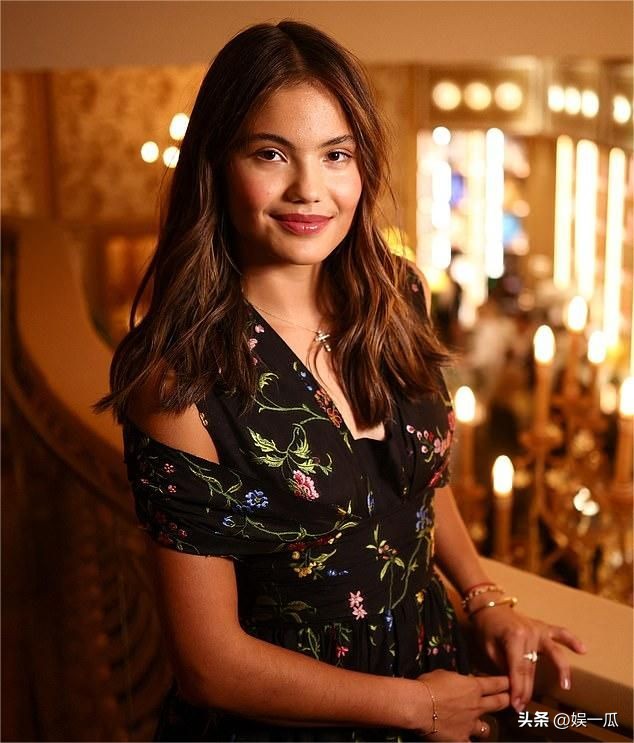 1969年英国王子查尔斯加冕仪式,查尔斯王子勋章