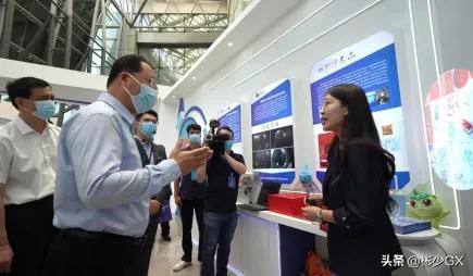 在校女大学生创业2年,在校女大学生赚17万