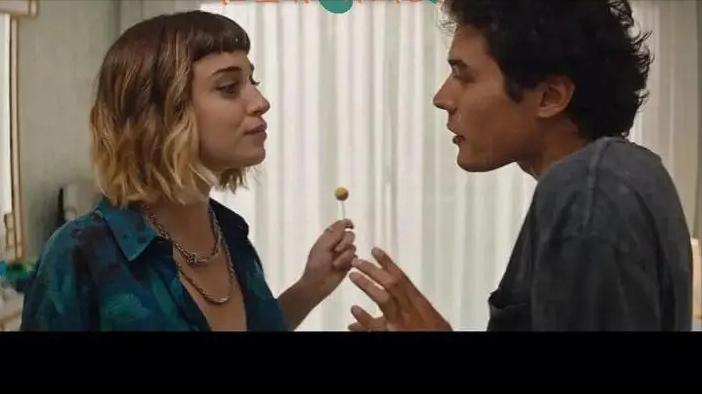 《起重机唱支歌》:意大利新现实主义电影中的经典之作