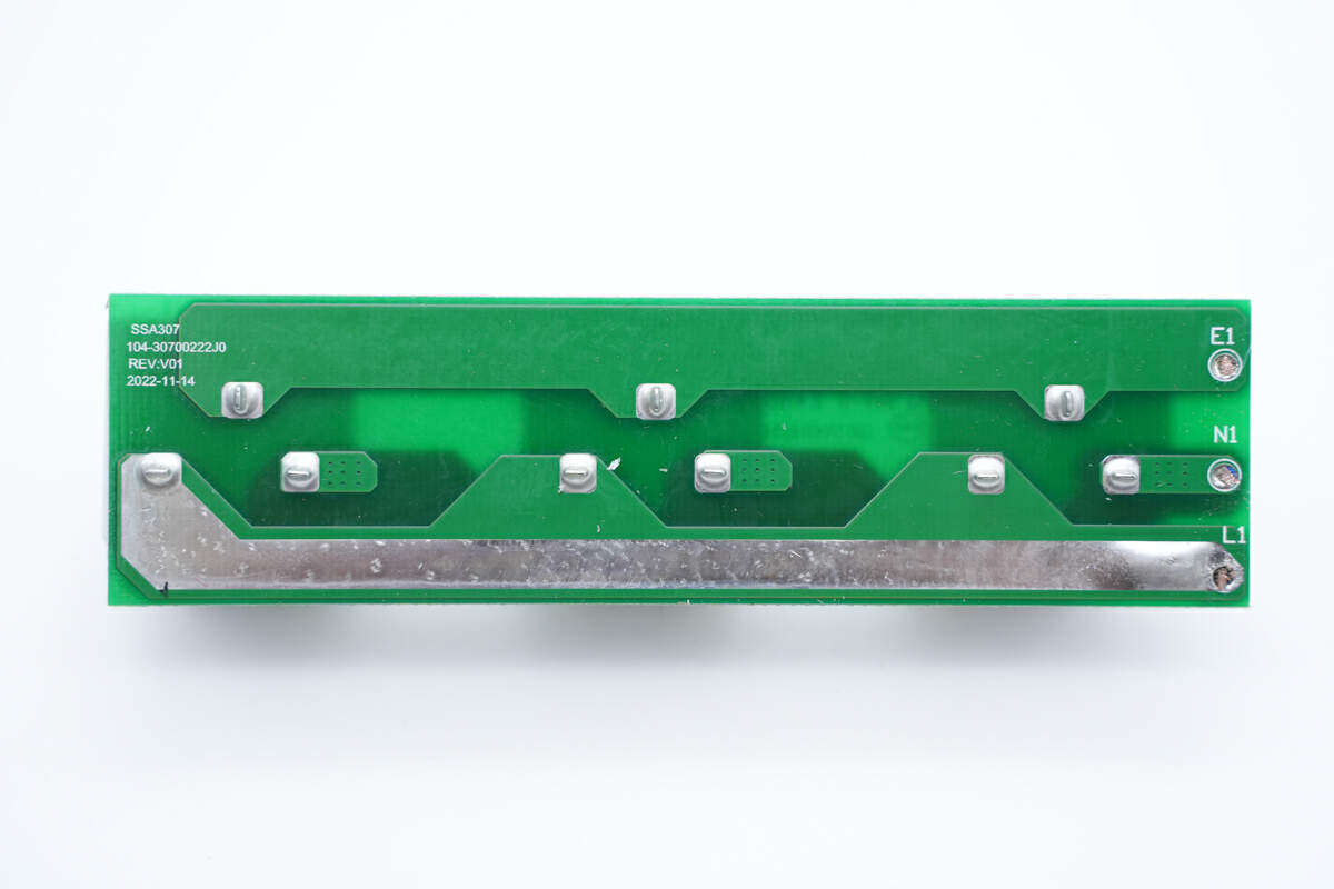 工厂品牌直销，售价489元值不值得买？100W氮化镓充吧拆解