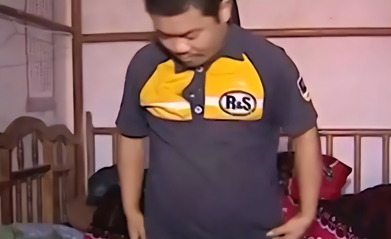 复旦大学生躺床上啃老3年,复旦高材生啃老