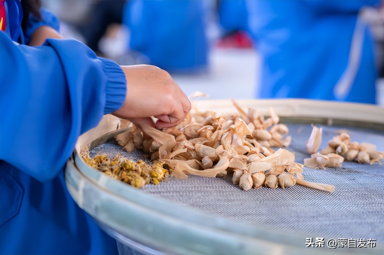 来云南品味有一种叫云南的生活,有一种生活叫做云南的生活