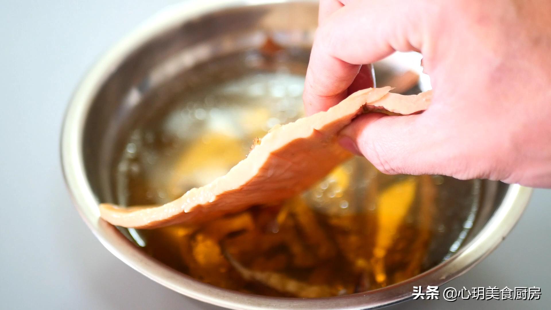 鱿鱼墨鱼的泡发方法,泡发鱿鱼干的正确方法及做法