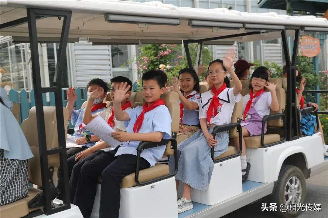 红领巾讲解员寻访红色足迹,红领巾寻访活动我是红领巾讲解员