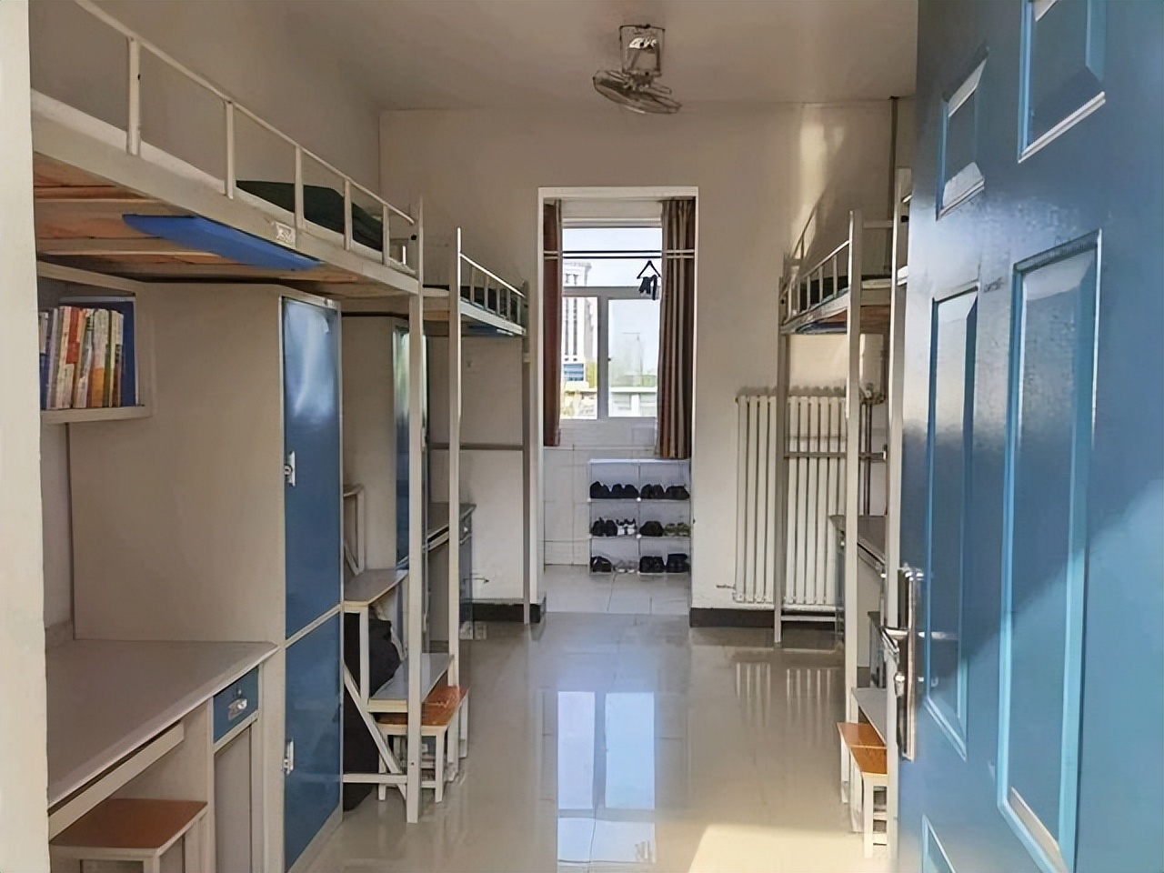 大一新生入学后发现宿舍条件太差，没有独立卫生间，选择退学值吗