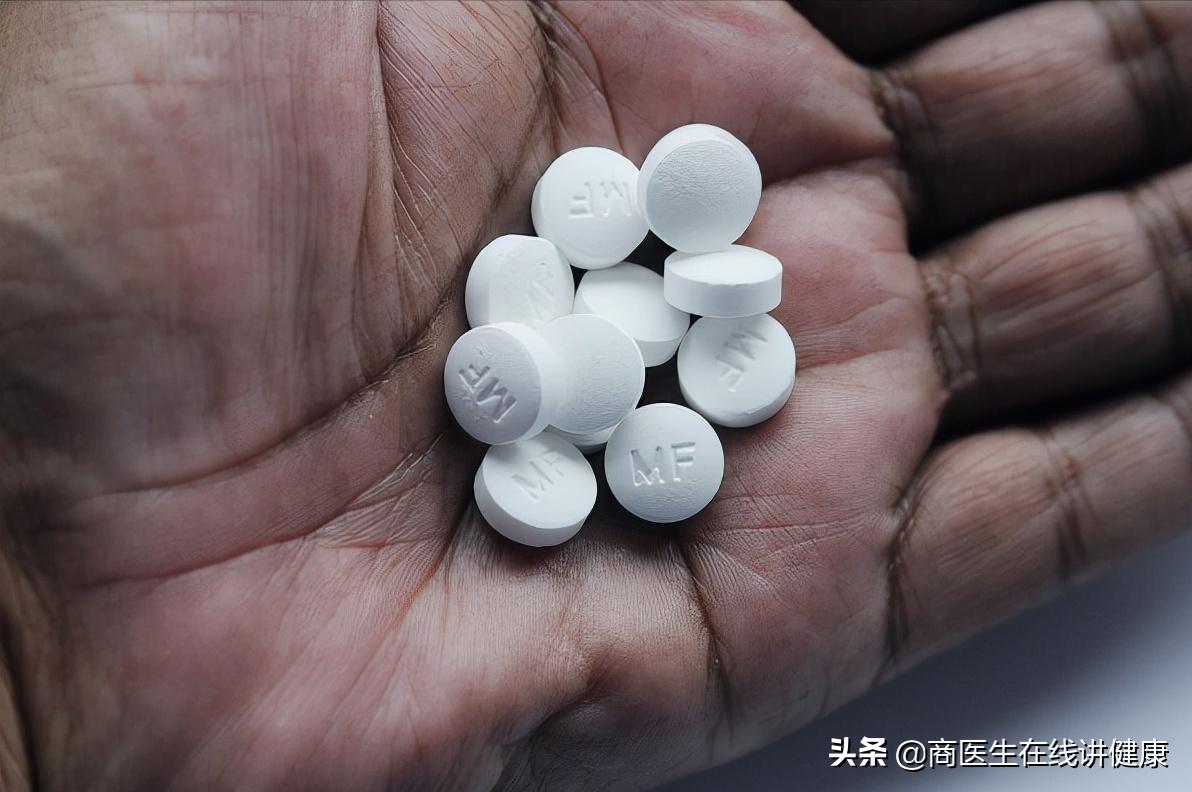 糖尿病吃二甲双胍造成胃难受,糖尿病人吃二甲双胍后有什么反应