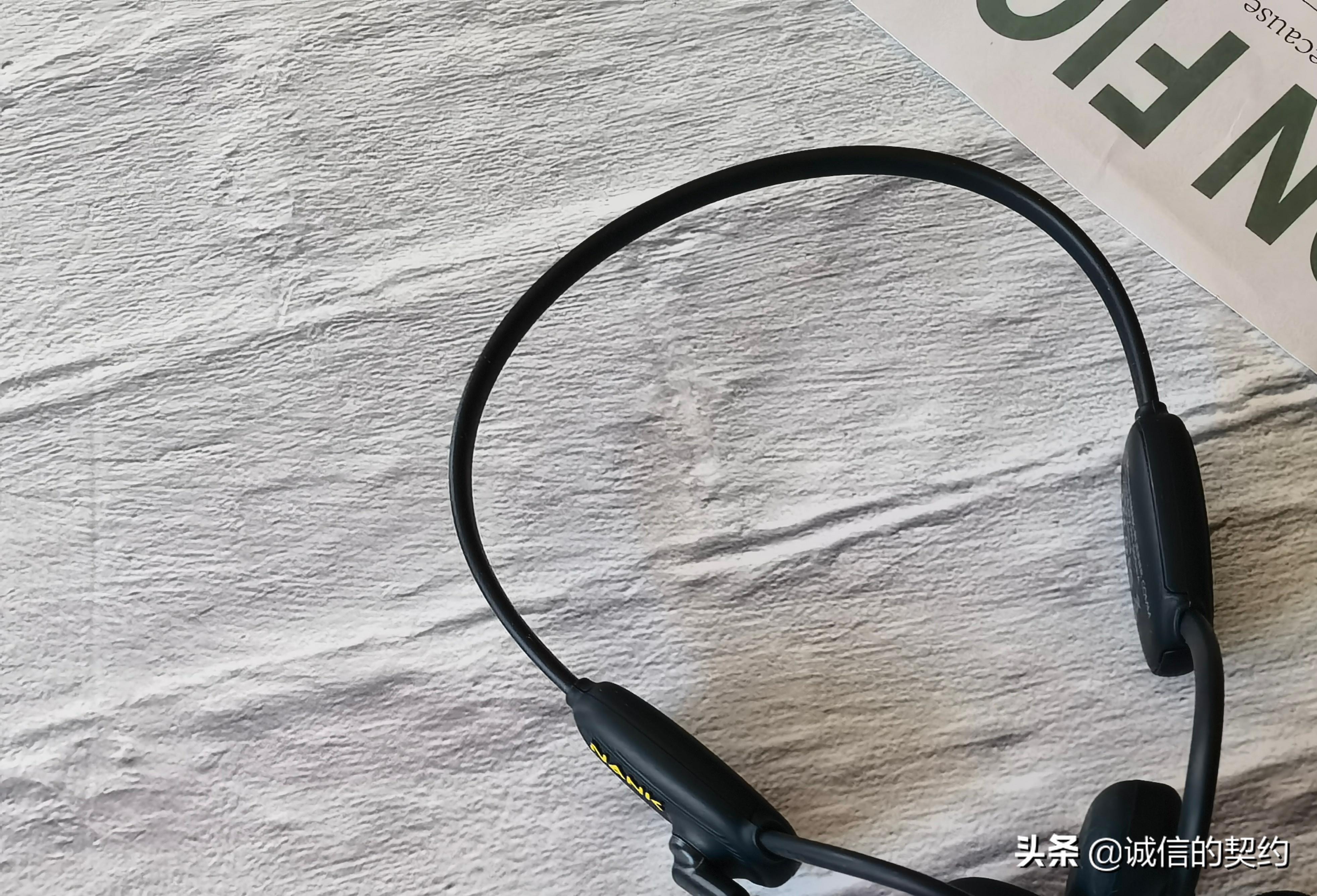 有麦克风的耳机用开mic吗,有了麦克风还需要扬声器吗